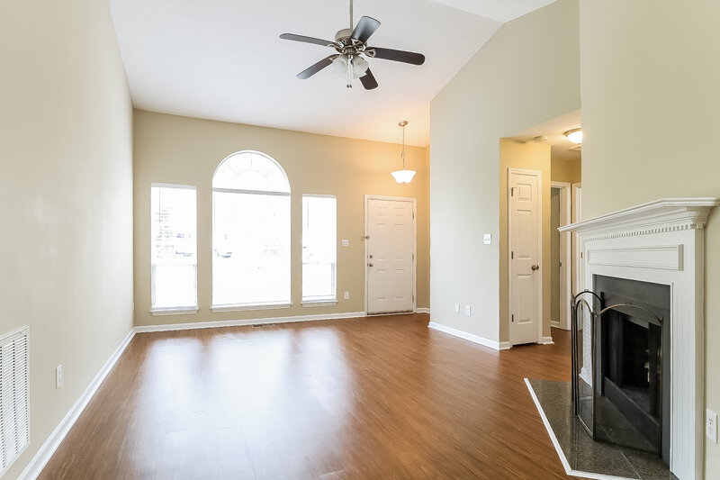 1,940/Mo, 504 Heathwick Dr Knightdale, NC 27545 Living Room View 2