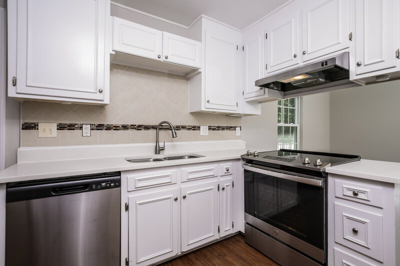 1,925/Mo, 504 Heathwick Dr Knightdale, NC 27545 Kitchen View