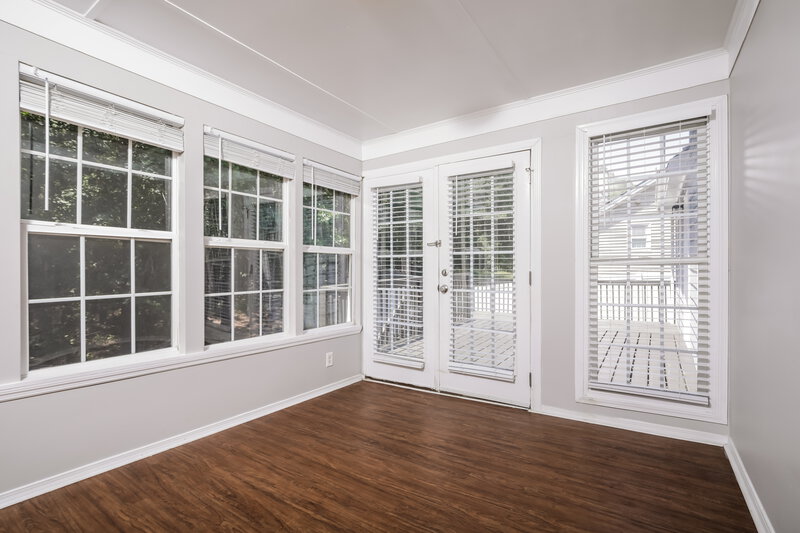 1,925/Mo, 504 Heathwick Dr Knightdale, NC 27545 Sun Room View 2