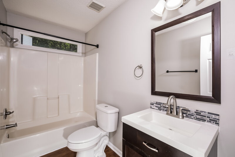 1,925/Mo, 504 Heathwick Dr Knightdale, NC 27545 Bathroom View