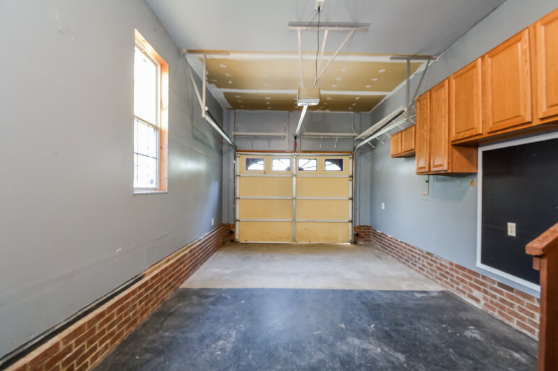 2,850/Mo, 805 Wallridge Dr Wake Forest, NC 27587 Garage View