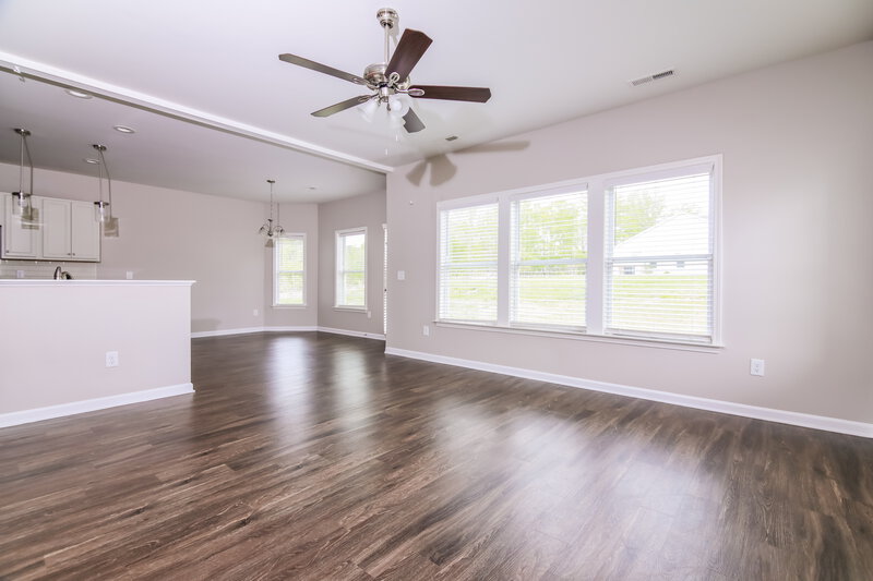 2,035/Mo, 767 Lakemont Dr Clayton, NC 27520 Living Room View