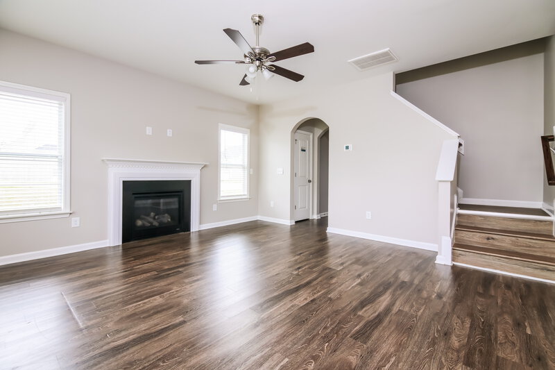 2,035/Mo, 767 Lakemont Dr Clayton, NC 27520 Living Room View 2