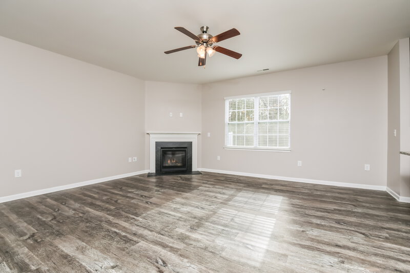 2,105/Mo, 6113 Watsonia Dr Zebulon, NC 27597 Living Room View