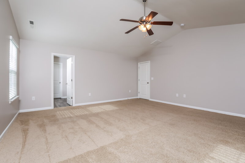 2,105/Mo, 6113 Watsonia Dr Zebulon, NC 27597 Main Bedroom View