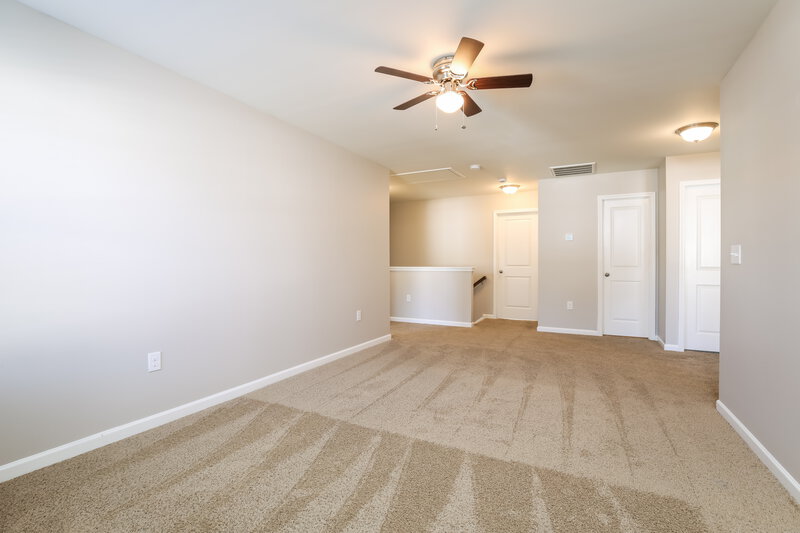 2,105/Mo, 6113 Watsonia Dr Zebulon, NC 27597 Loft View