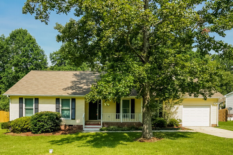 2,065/Mo, 1509 Kempsey Cir Fuquay Varina, NC 27526 External View