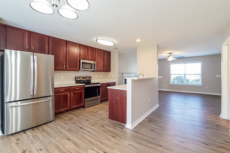 1,890/Mo, 900 Red Oak Tree Dr Fuquay Varina, NC 27526 Kitchen View