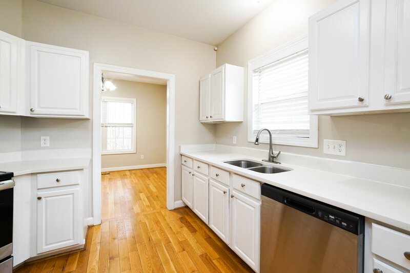 2,035/Mo, 2012 Winston Diamond Ct Raleigh, NC 27610 Kitchen View