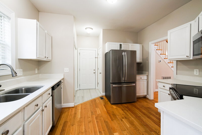 2,035/Mo, 2012 Winston Diamond Ct Raleigh, NC 27610 Kitchen View 2