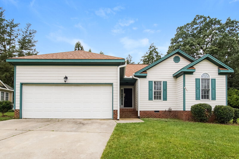 1,915/Mo, 1005 Bren Village Ct Fuquay Varina, NC 27526 External View