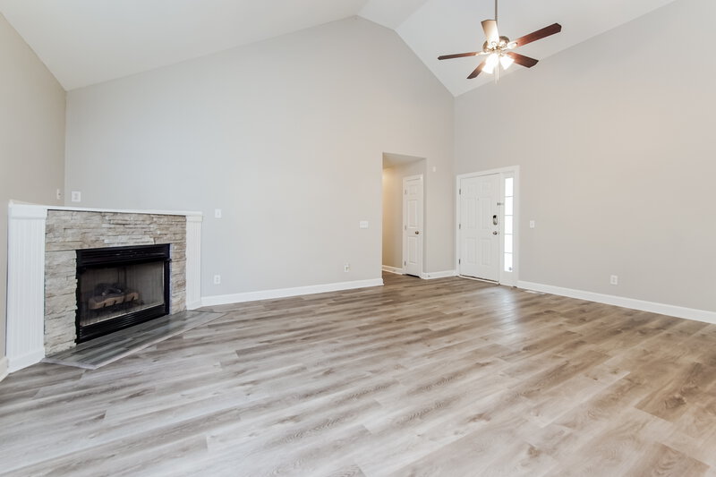 1,915/Mo, 1005 Bren Village Ct Fuquay Varina, NC 27526 Living Room View