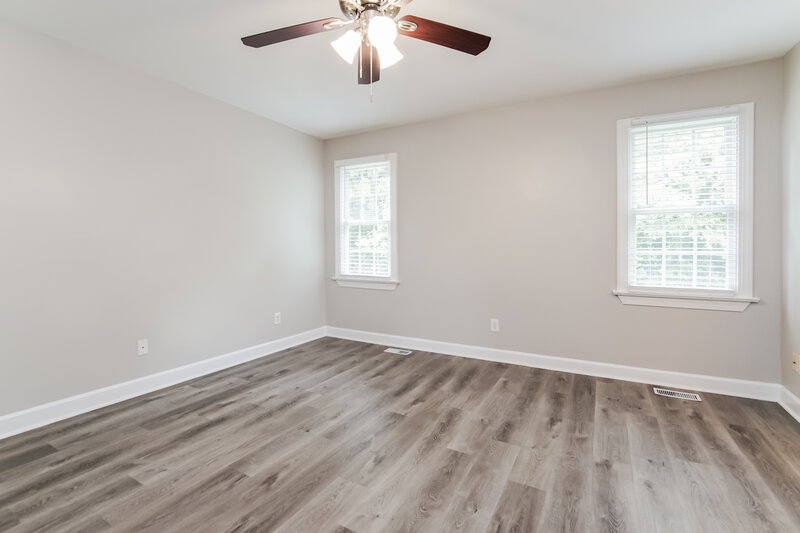 1,915/Mo, 1005 Bren Village Ct Fuquay Varina, NC 27526 Main Bedroom View 2