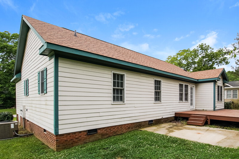 1,915/Mo, 1005 Bren Village Ct Fuquay Varina, NC 27526 Rear View