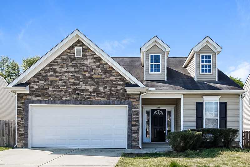 2,900/Mo, 240 Haywood Ln Clayton, NC 27527 External View