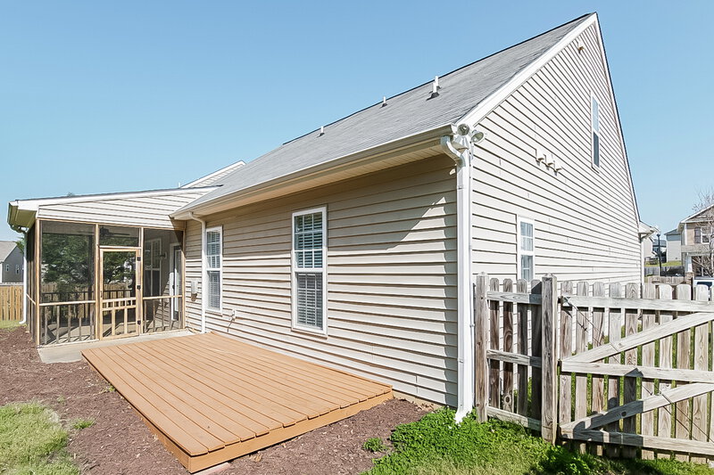 2,900/Mo, 240 Haywood Ln Clayton, NC 27527 Rear View