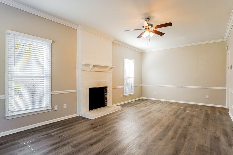 1,840/Mo, 1716 Netherfield Ln Raleigh, NC 27610 Living Room View