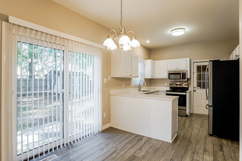 1,840/Mo, 1716 Netherfield Ln Raleigh, NC 27610 Dining Room View