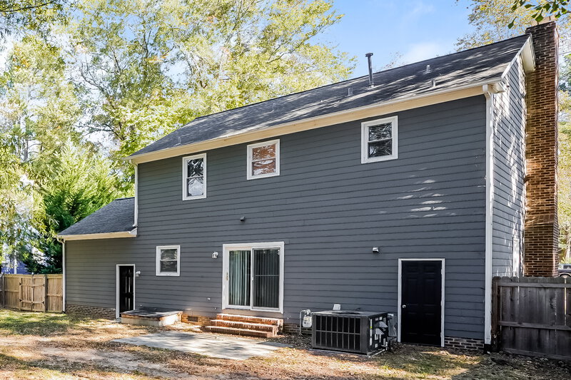 1,840/Mo, 1716 Netherfield Ln Raleigh, NC 27610 Rear View