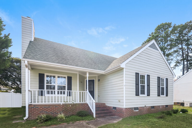 1,755/Mo, 4304 Candle Ct Raleigh, NC 27616 Front View