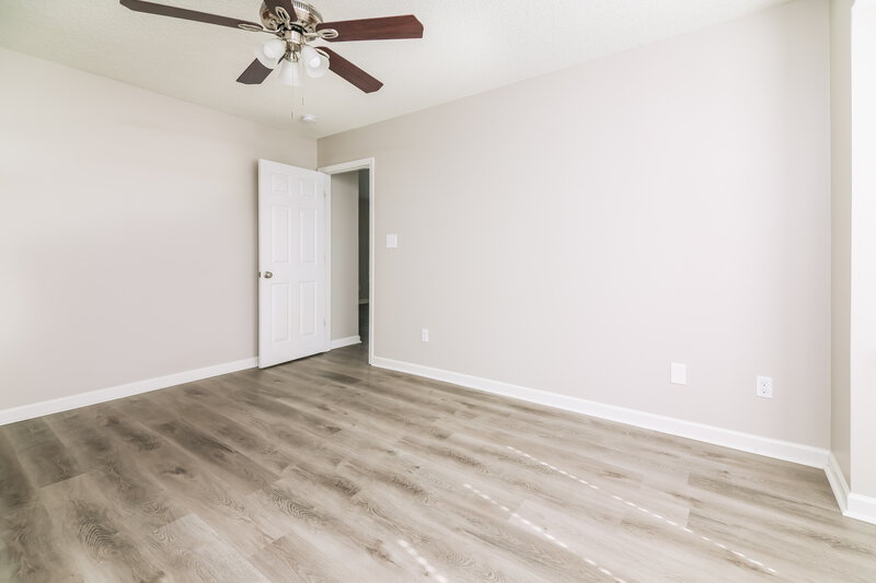 1,755/Mo, 4304 Candle Ct Raleigh, NC 27616 Main Bedroom View 2