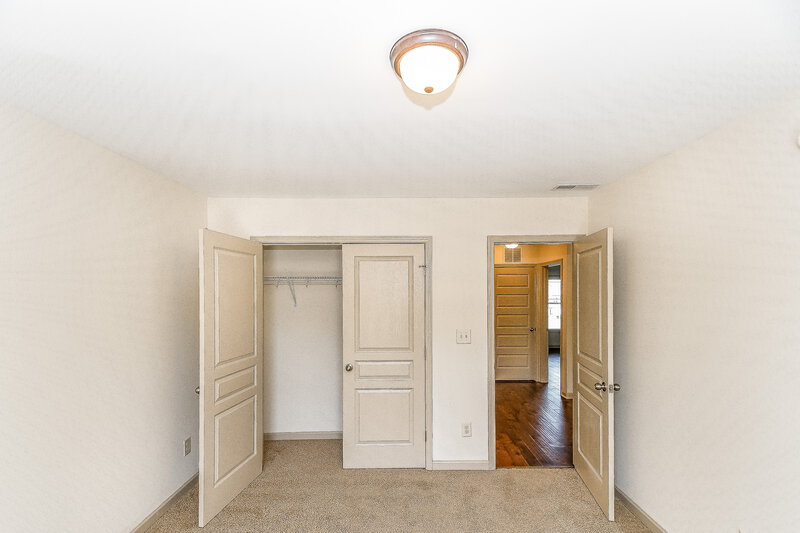 1,990/Mo, 104 Parkview Drive Clayton, NC 27520 Bedroom View 4