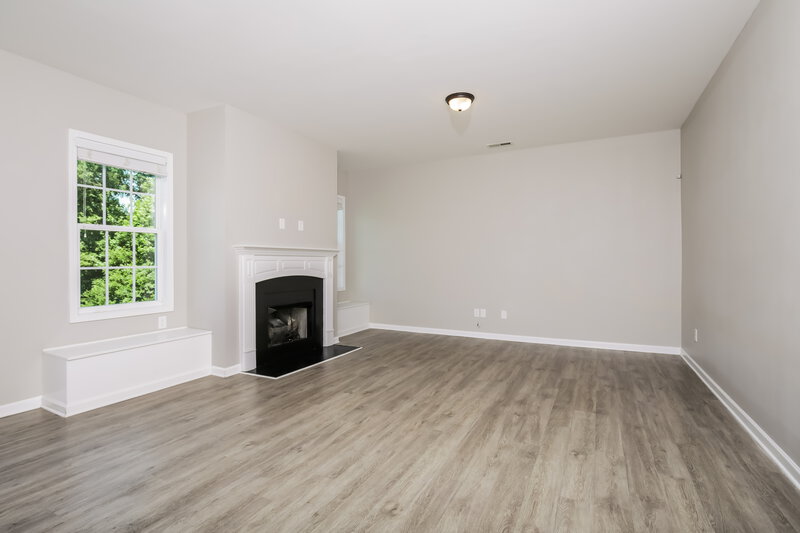 2,025/Mo, 105 Sloan Dr Clayton, NC 27520 Living Room View