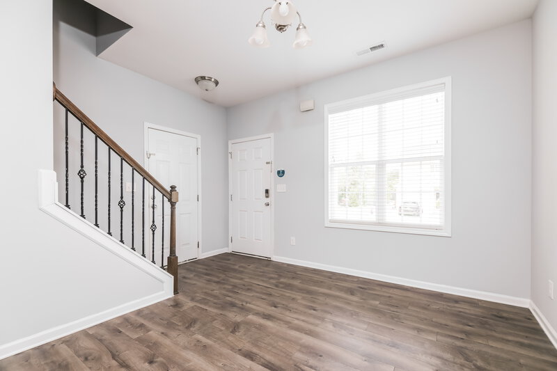1,800/Mo, 133 Pumpkin Hill Rdg Clayton, NC 27520 Living Room View 2