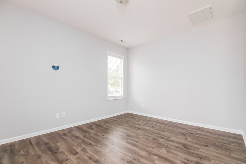 1,800/Mo, 133 Pumpkin Hill Rdg Clayton, NC 27520 Living Room View 3