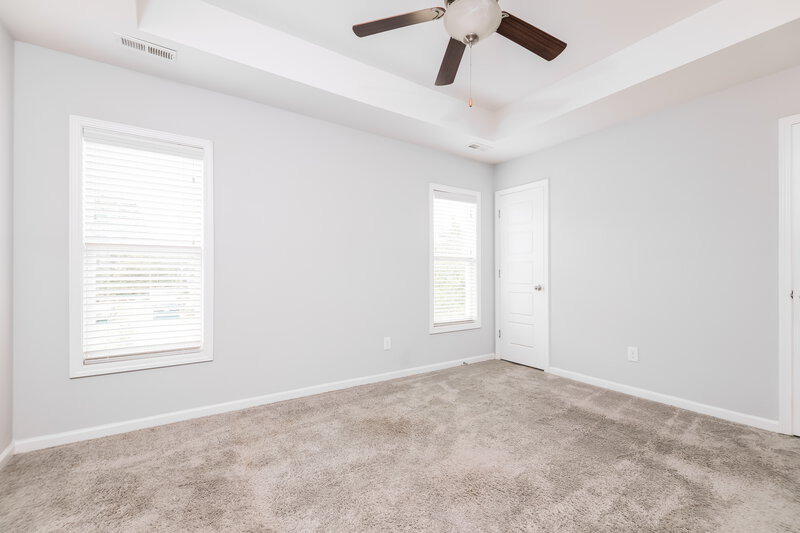 1,800/Mo, 133 Pumpkin Hill Rdg Clayton, NC 27520 Main Bedroom View