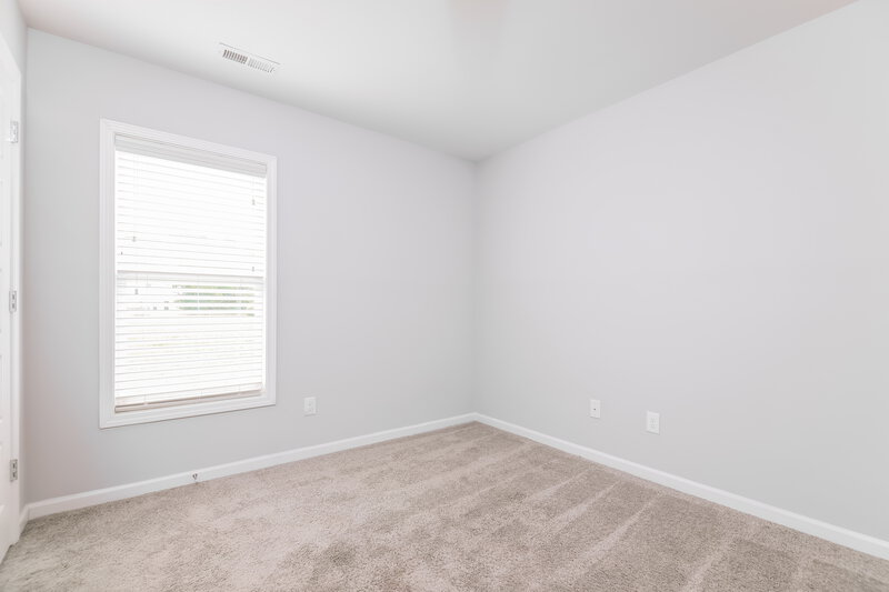 1,800/Mo, 133 Pumpkin Hill Rdg Clayton, NC 27520 Bedroom View