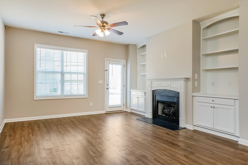 1,800/Mo, 53 Manito Place Clayton, NC 27520 Living Room View