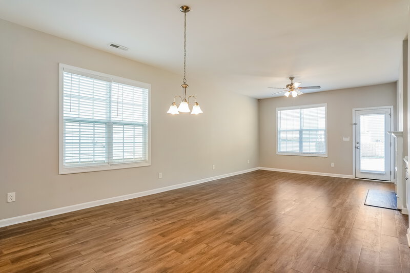 1,800/Mo, 53 Manito Place Clayton, NC 27520 Dining Room View