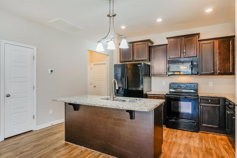 1,800/Mo, 53 Manito Place Clayton, NC 27520 Kitchen View