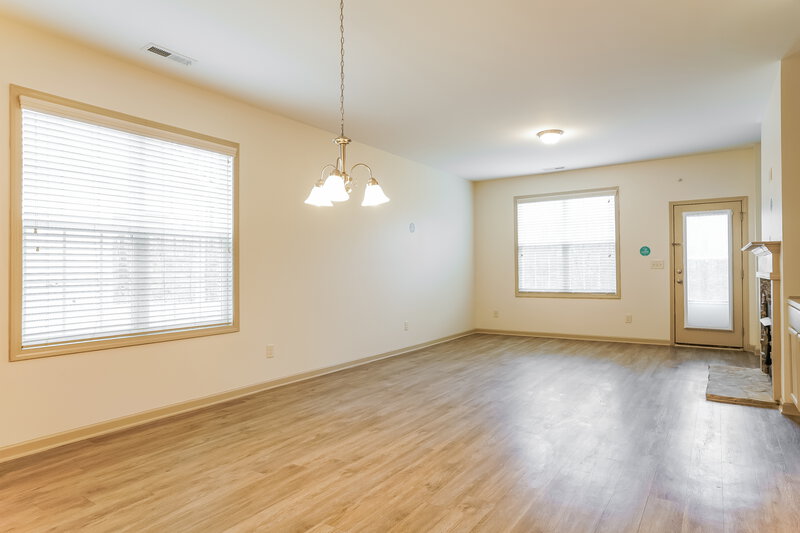 1,790/Mo, 59 Golden Gate Parkway Clayton, NC 27520 Living Room View 2