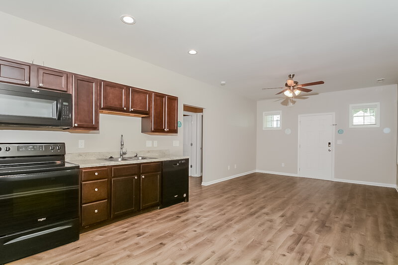 1,645/Mo, 71 Yellow Jacket Rdg Clayton, NC 27520 Dining Room View 2