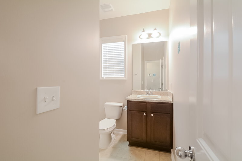 1,645/Mo, 71 Yellow Jacket Rdg Clayton, NC 27520 Main Bathroom View