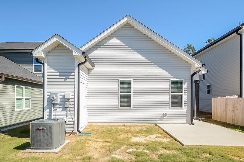 1,645/Mo, 71 Yellow Jacket Rdg Clayton, NC 27520 Rear View