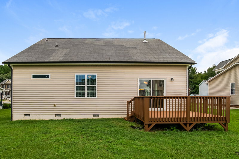 2,005/Mo, 173 Carissa Drive Smithfield, NC 27577 Rear View