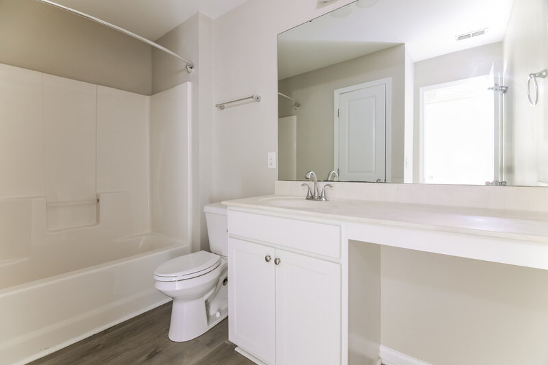 2,490/Mo, 3906 Big Pond Ct Raleigh, NC 27616 Bathroom View