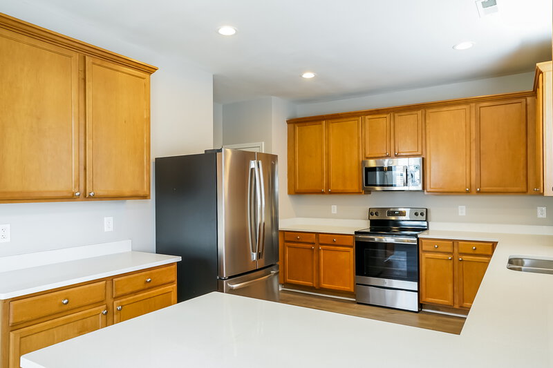 2,115/Mo, 5200 Tant Cir Knightdale, NC 27545 Kitchen View 2
