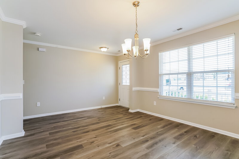 1,850/Mo, 8016 Spiderlily Ct Zebulon, NC 27597 Dining Room View 2