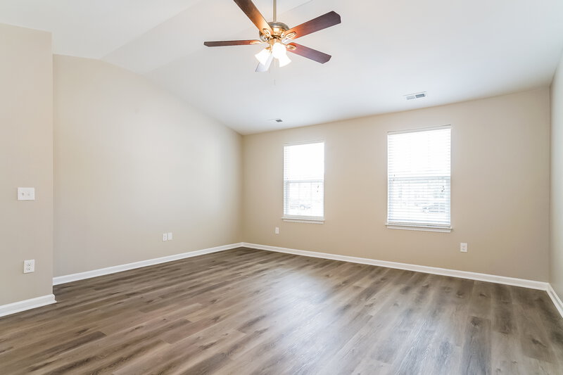 1,850/Mo, 8016 Spiderlily Ct Zebulon, NC 27597 Main Bedroom View