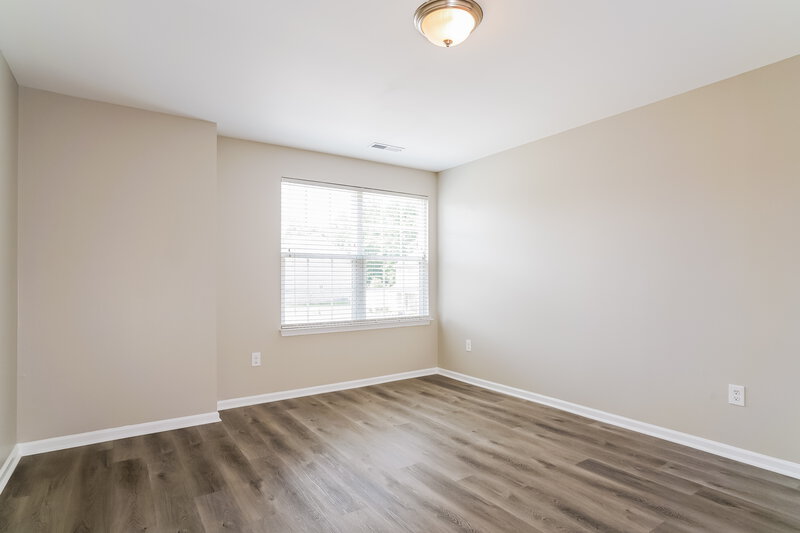 1,850/Mo, 8016 Spiderlily Ct Zebulon, NC 27597 Bedroom View 2