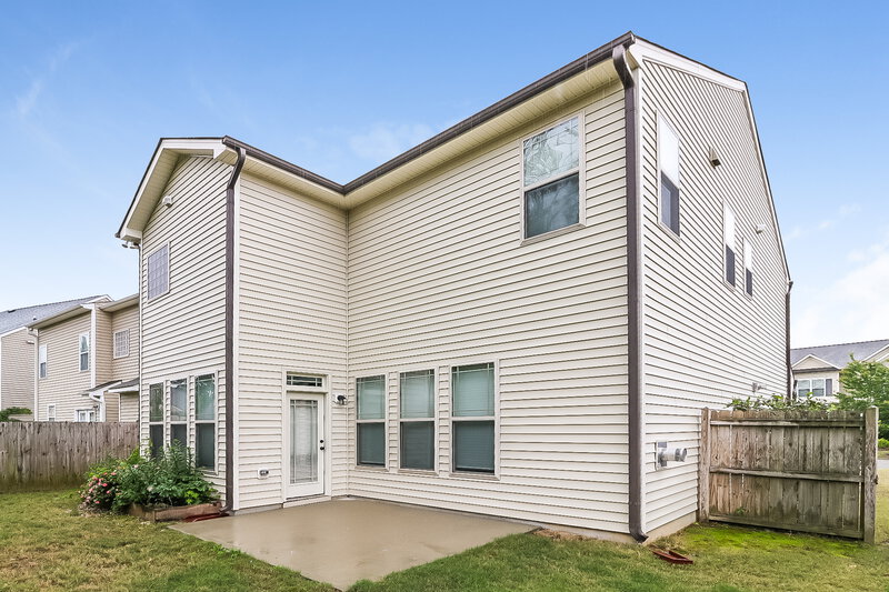 2,100/Mo, 519 Dawley Dr Fuquay Varina, NC 27526 Rear View