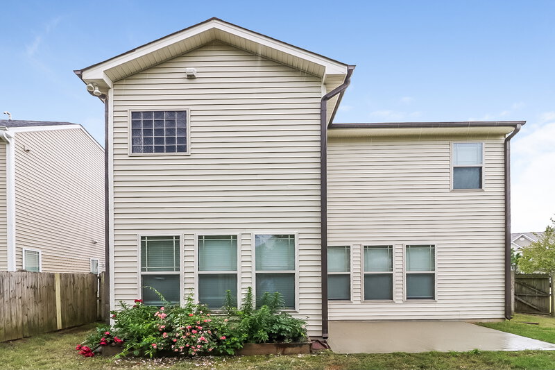 2,100/Mo, 519 Dawley Dr Fuquay Varina, NC 27526 Rear View 2