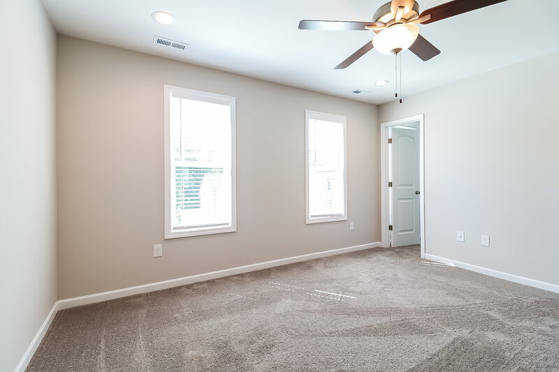 2,800/Mo, 148 Jade St Smithfield, NC 27577 Main Bedroom View 2