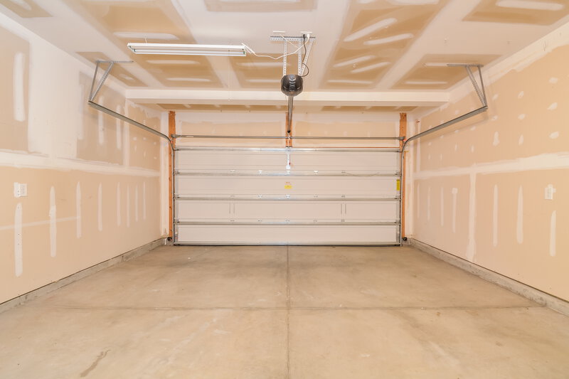 2,545/Mo, 229 Breezemont Dr Fuquay Varina, NC 27526 Garage View