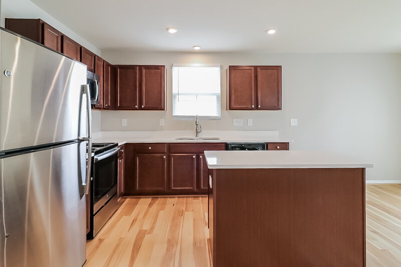 1,920/Mo, 864 Garrison Ave Clayton, NC 27520 Kitchen View 2