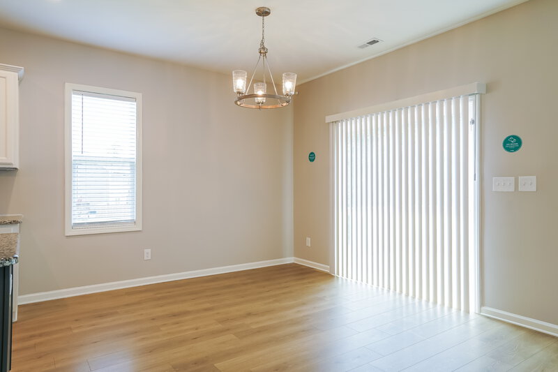 2,230/Mo, 194 W Lumber Ct Clayton, NC 27520 Dining Room View 2